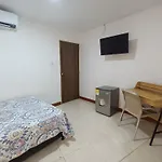 Confortable Y Central Habitacion A 1 Cuadra De La Playa